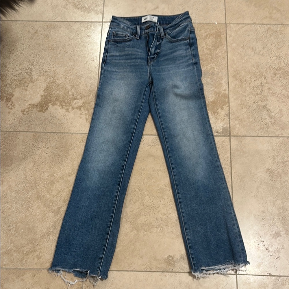 Billie Slim Fit High Rise Cropped Straight